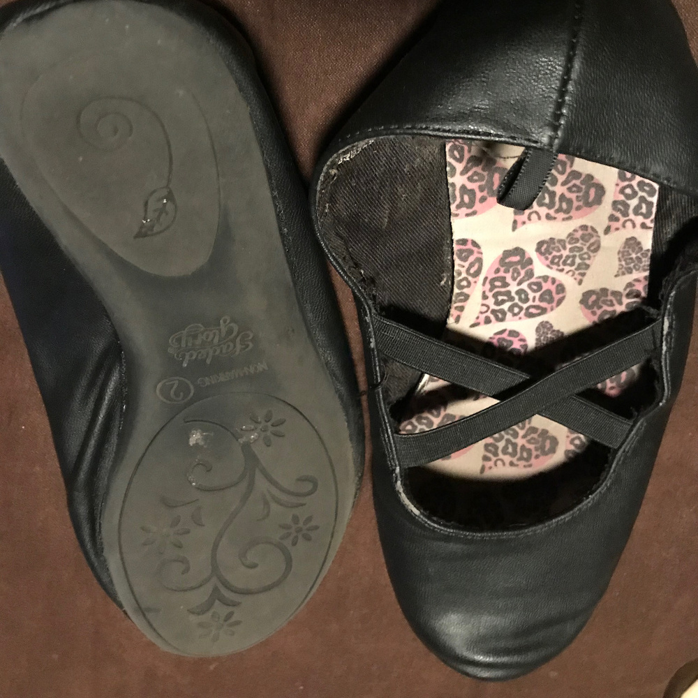 Girls Dance Like Shoes